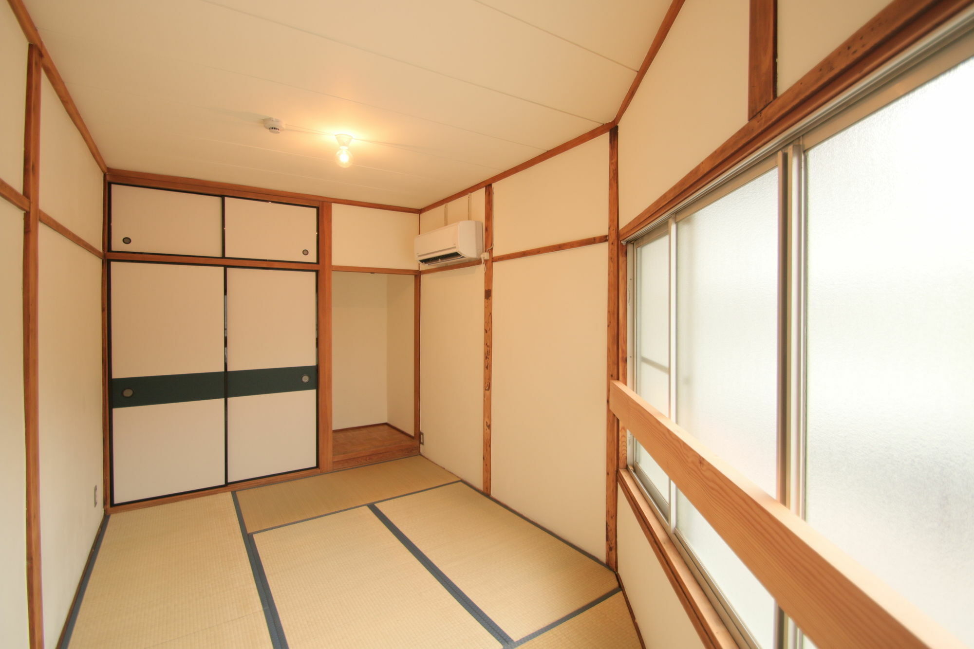 Lodging & Kin Osaka - Hostel Bagian luar foto